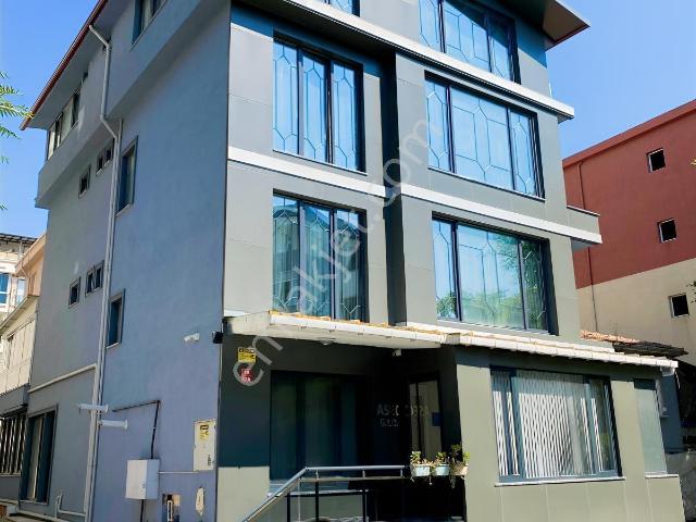 Beylikdüzü Adnan Kahveci Mah. Kiralık 1+0 Eşyalı Cadde Üstü