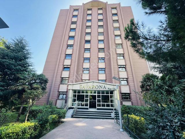 Beylikdüzü Adnan Kahveci'de Savarona Apt. Boş Kiralık 3+1 Daire