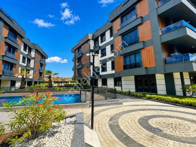 Beylikdüzü Full Konsept Site İçinde Sıfır 3+1 Daire!