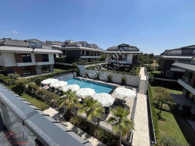 Beylikdüzü Arden Villalarında 8+1 Ultra Lüks Villalar