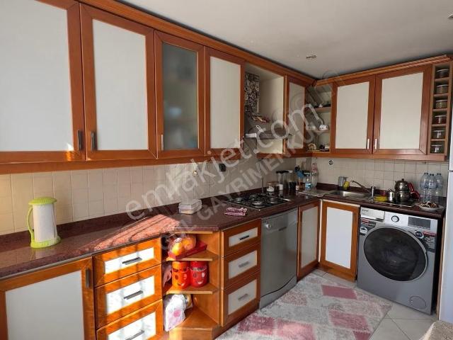 Beylikdüzü Büyükşehir 2+1 İskanlı Krediye Uygun Satılık Daire