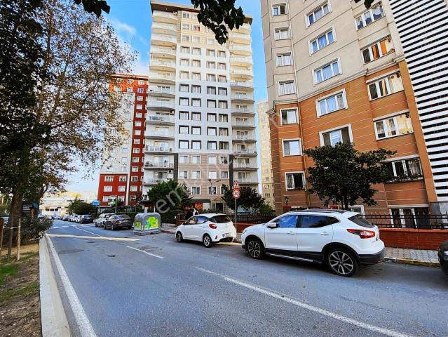 Beylikdüzü, Barış Mah Merkezi Konum, Satılık 3+1 Daire