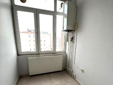 Beylikdüzü Barış Mahallesin De Boş Temiz Satılık 3+1 Daire Acill