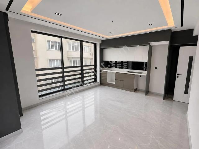 Beylikdüzü Barış Mahallesin'de 2+1 Daire