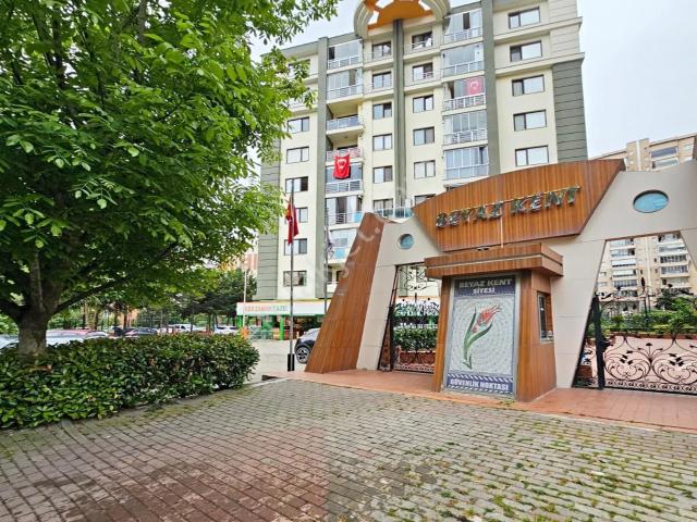 Beylikdüzü Beyaz Kent Sitesinde Masrafsız 2+1 Satılık Daire