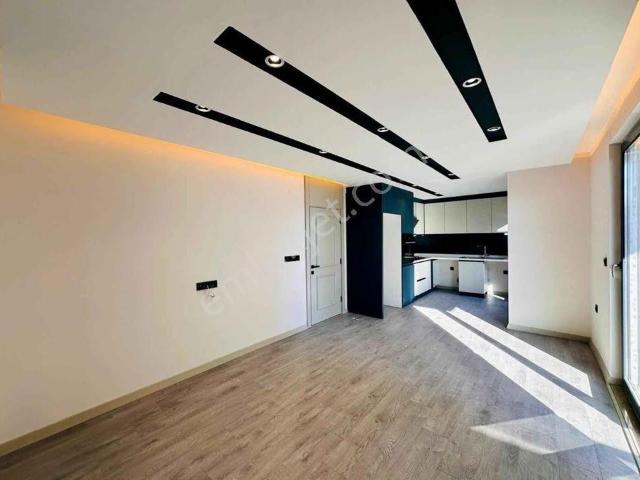 Beylikdüzü Cumhuriyet Mh.acil Satılık Lüx 1+1 Dairemiz