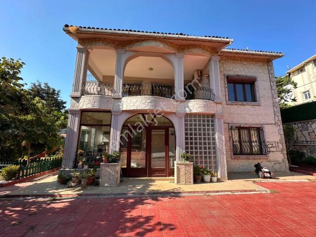 Beylikdüzü Devlet Hastanesi Yakını Geniş Alanda 6+3 Lux Villa
