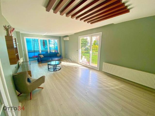 Beylikdüzü Dora Park 1'de Satılık 3+1 Bahçe Katı Villa