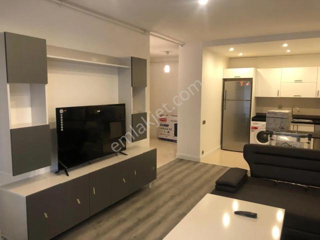 Beylikdüzü Full Eşyalı Ultra Lüks Daire 1+1 Metrobüse Yakın 40.000