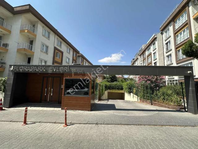Beylikdüzü Flora Park Sitesi'nde Kiralık Lüks 5+2 Dubleks