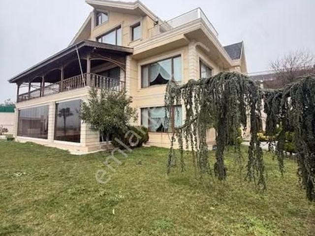 Beylikdüzü Gürpınar Mah.deniz Manzaralı Lüx Villa
