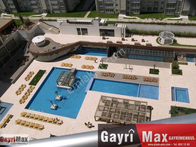 Beylikdüzü İnnovia 1. Etapta Havuz Cephe Satılık Daire !