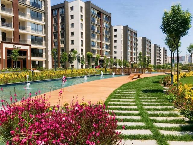 Beylikdüzü Kalekent 2. Etap Villa Tadında Satılık 3+1 Bahçe Katı