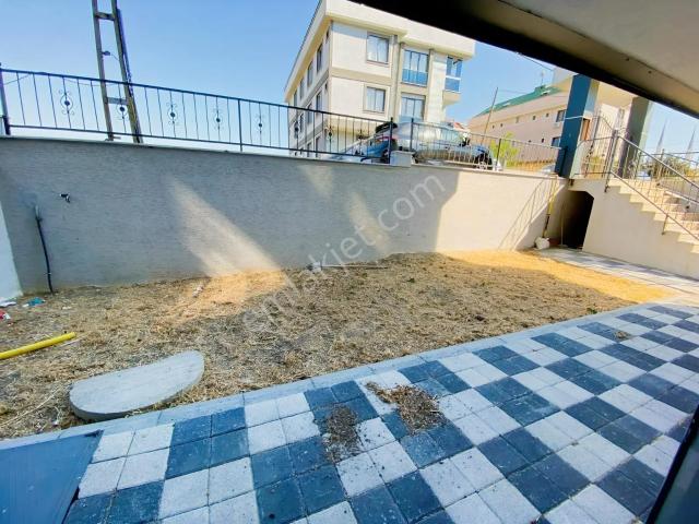 Beylikduzu Kavaklıda 2+1 Giriş Kat