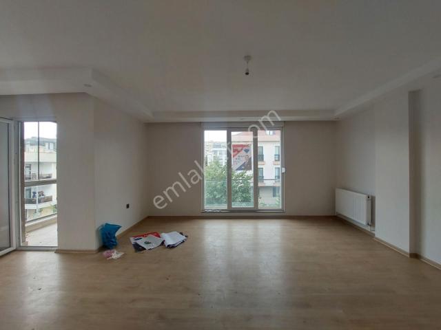 Beylikdüzü Kavaklıda Kiralık 4+1 Dublex: 3 Banyo, 2 Mutfak