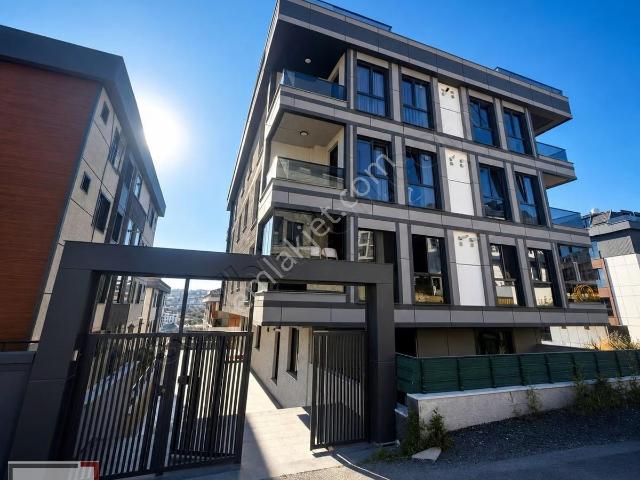 Beylikdüzü Kavaklıda Marinaya Yakın Kiralık 1+1 Nuev