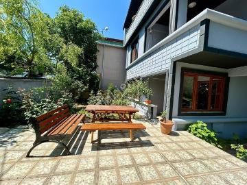 Beylikdüzü Kavaklıda Müsatakil Binada Kiralık 4+1 Bahçeli Daire