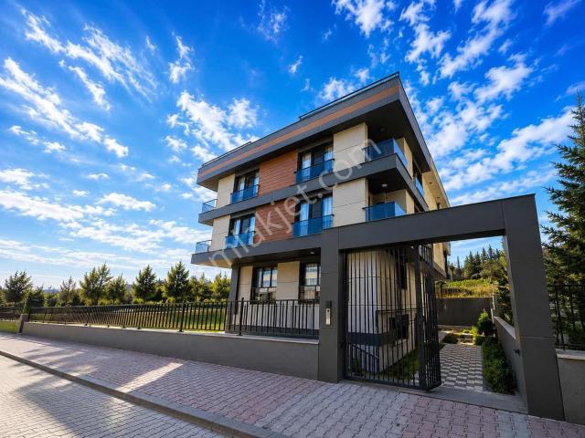 Beylikdüzü Kavaklıda Satılık Sıfır 3+2 Dubleks Çift Teraslı