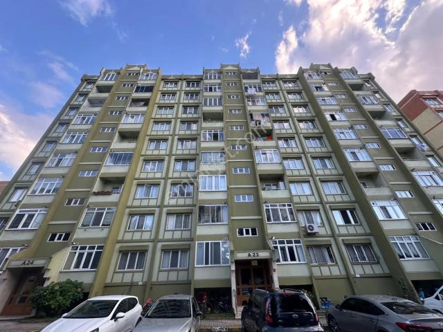 Beylikdüzü Kavaklı İhlas Marmara Evleri 2.kısımda 80 M2 2+1 Kiralık Daire