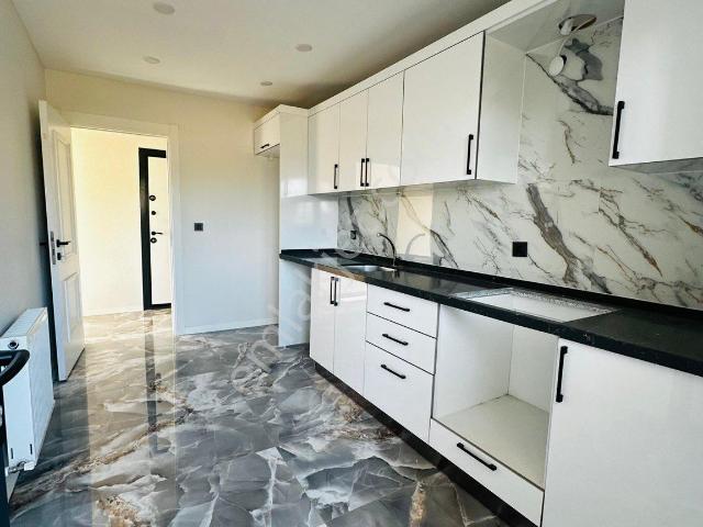 Beylikdüzü Kavaklı Mahallesinde Deniz Manzaralı 3+1 Satılık Daire