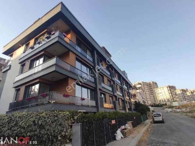 Beylikdüzü Kavakli Sahil Mah 2+1 Bahce Kendisene Ait Giris Kat