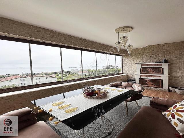Beylikdüzü Site İçinde Deniz Manzaralı Müstakil Villa