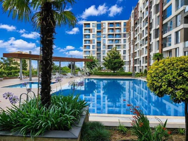 Beylikdüzü Westside 2'deki Daire Taksitli Satılır Metrobüz 2dk