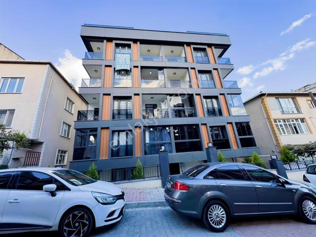 Beylikdüzü Yakuplu Da Kiralık 2+1 110m2 3.kat Ön Cephe Sıfır