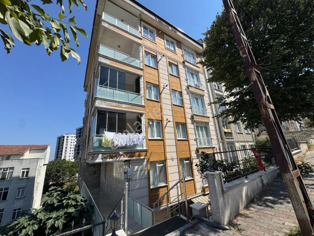 Beylikdüzü Yakuplu Da Kiralık 2+1 A.mutfak Teraslı Çatı Katı