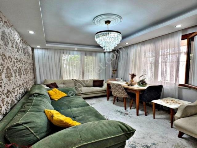 Beylikdüzü Yakuplu Da Satılık 2+1 Metrobüse 10dk Ön Cephe