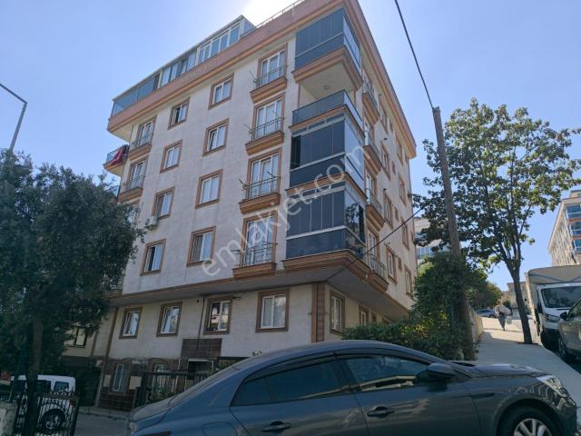 Beylikdüzü Yakuplu Düz Giriş 2+1 Satılık Boş Daire