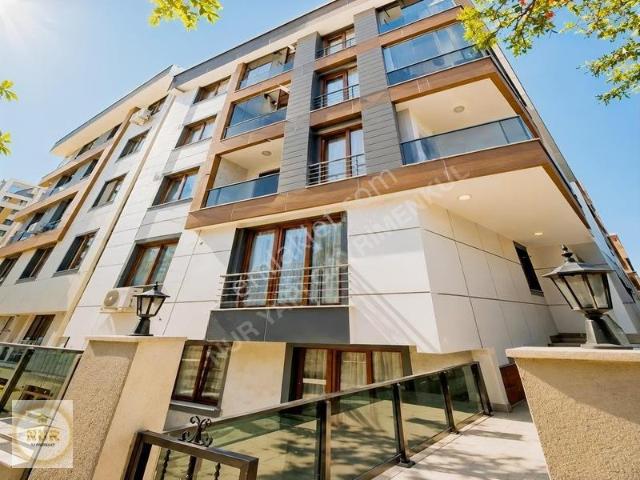 Beylikdüzü Yakuplu Mah. Metrobüs Dibinde Çift Balkon! 3+1 Arakat