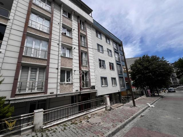 Beylikdüzü Yakuplu Mh.kendine Ait Kış Bahçeli 2+1 Fırsat Daire