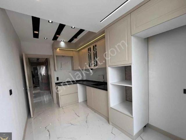 Beylikdüzü Yakuplu Mh Hasırcılar Avm Arkasında Metrobüse 5 Dk Yürüme Mesafesinde 2+1 Dairemiz