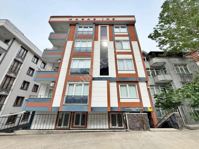 Beylikdüzü Yakuplu'da Villa Tipi Satılık 2+1 Daire