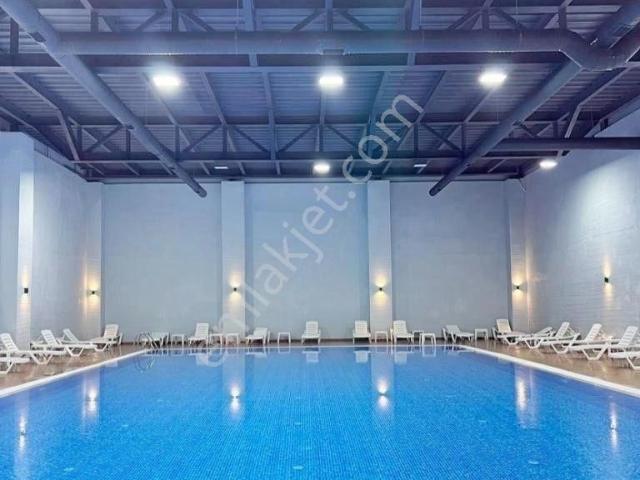Beylikdüzü Zen Yapı'dan 1+1 Satılık Havuzlu Site Daire