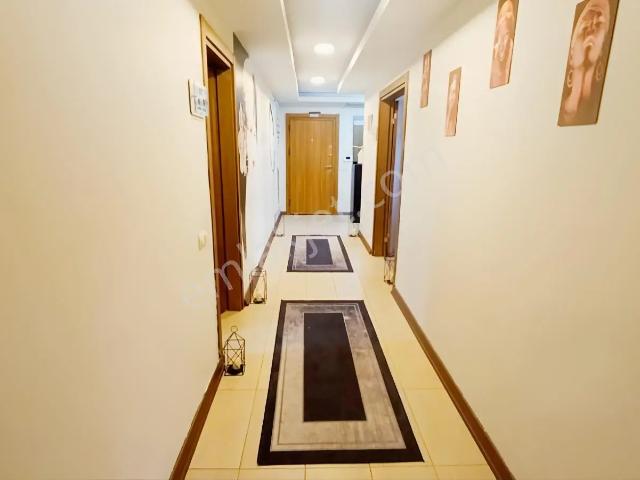 Beylikdüzü 240m² Kiralık Eşyalı Prestij Ofis Metrobüse Yakın