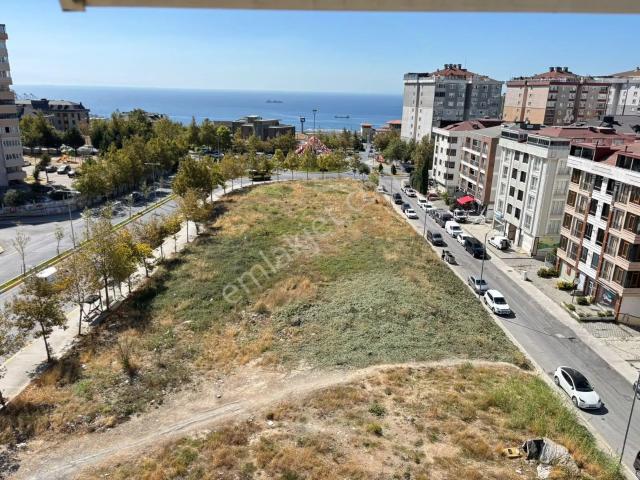 Beylikdüzünün En Nezih Bölgesinde 2+1 Temiz Eşyalı Deniz Manzara