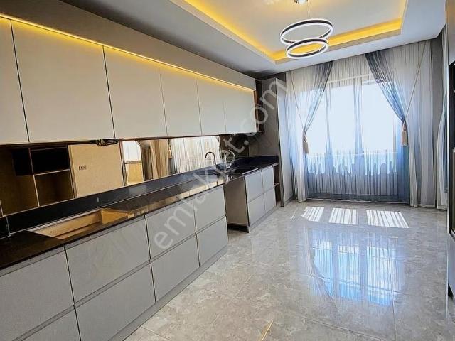 Beymahall Gyo Cam Balkonlu Ultra Lüx 3+1 Daire