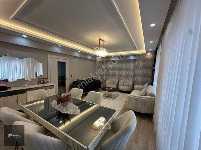 Beymahall Gyo Fıstıklık Ana Cadde Üzeri Ultra Lüx 3.5+1 Satılık