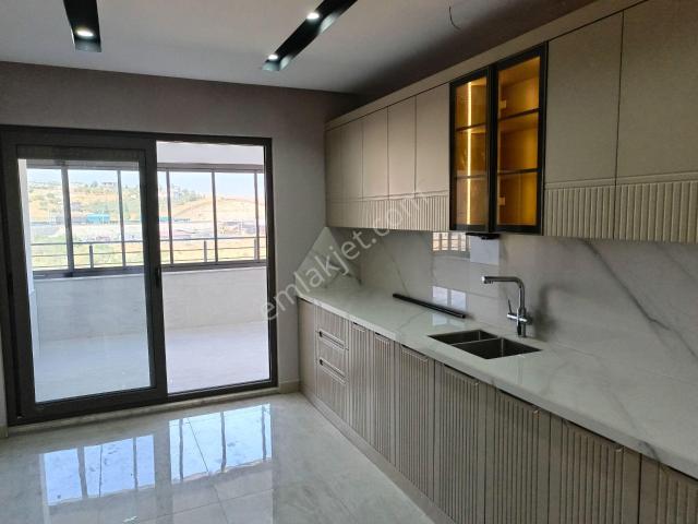 Beymahall Gyo Göktürkte Sıfır Akıllı 2+1 Ultra Lüx Daire