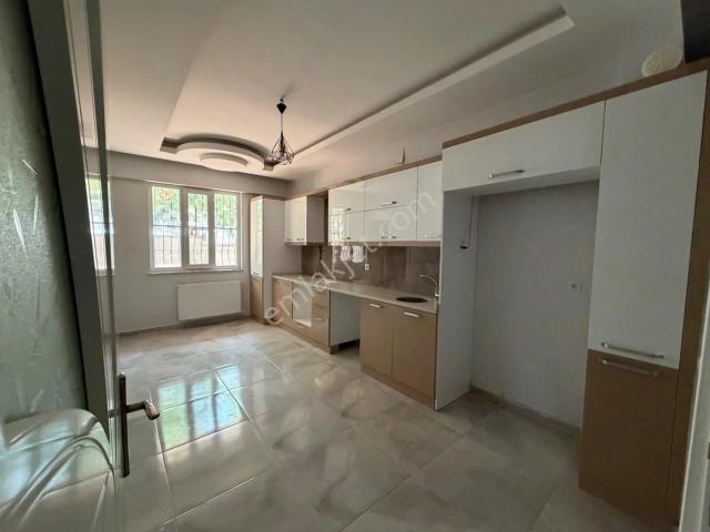 Beymahall Fıstıklık Satılık Geniş 2+1 Daire
