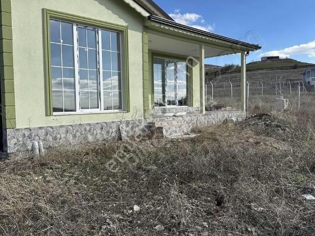 Beynam'da 400 M2 Arsa Üzerine Kurulu Sıfır Müstakil Ev