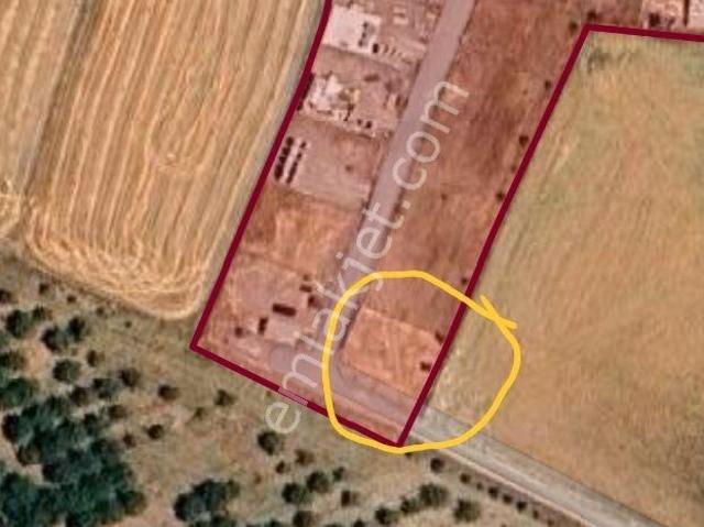 Beynam'da 400 M² Arazi İçinde 2+1 Bina