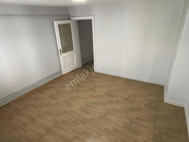 Beyoğlu Kadı Mehmet Efendi Mahallesinde Kiralık 2+1 Daire
