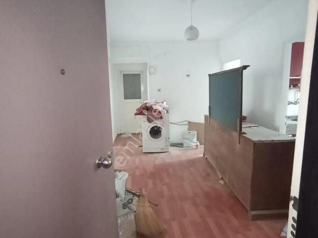 Beyoğlu Kasımpaşa Kaptanpaşa'da, Kiralık 3+1, 2.kat Daire Sözgen'den 295k