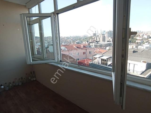 Beyoğlu Kasımpaşa Nalıncı Yokuşu'nda Kiralık 3+1, 120m2, 5.kat asansör Yok Sözgen'den 287k
