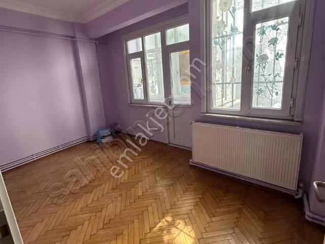 Beyoğlu Taksim Kocatepe Mah 1.kat 2+1 70m2 Satılık Daire