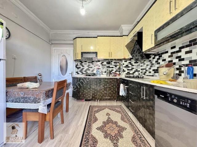Beyoğlu'ndan Protokol Yolu Yanı Ara Kat Satılık 3+1