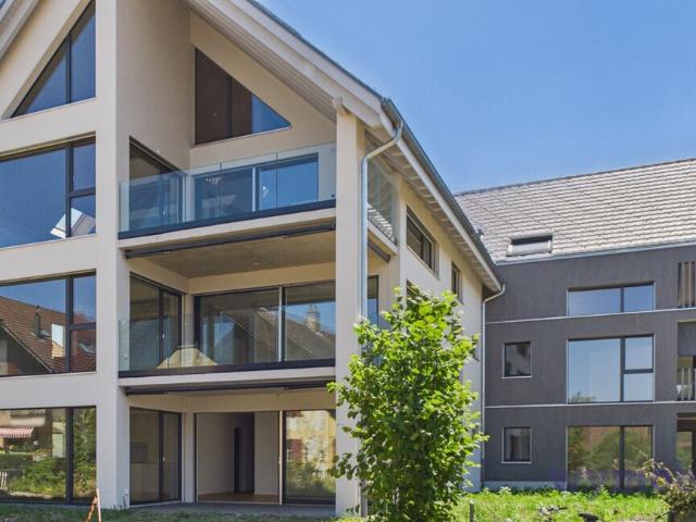 Bezugsbereite 4.5 Zimmerwohnung mit 183 m² Privatgarten